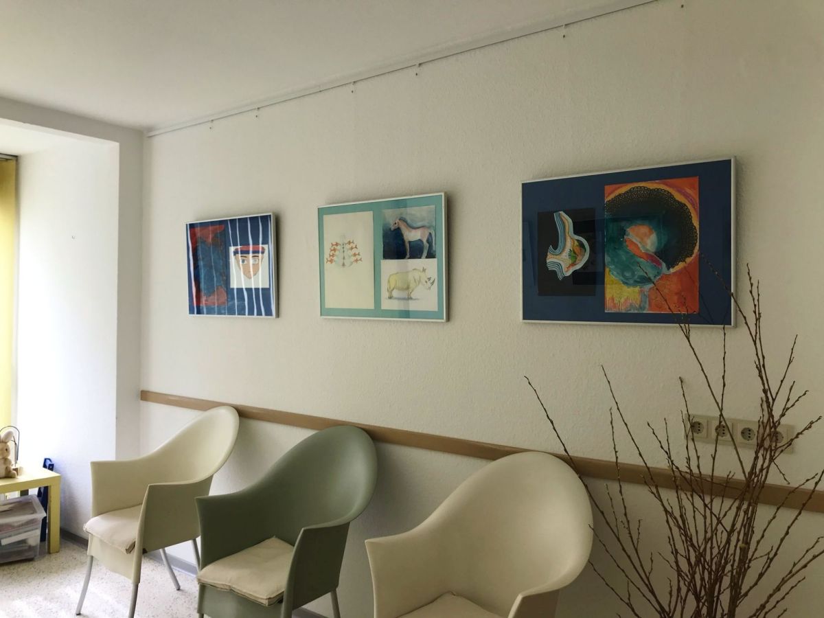 UNART stellt in der Hausarztpraxis Amsel 5 von Dr. Schlitzer in Essen Stadtwald&nbsp;aus.